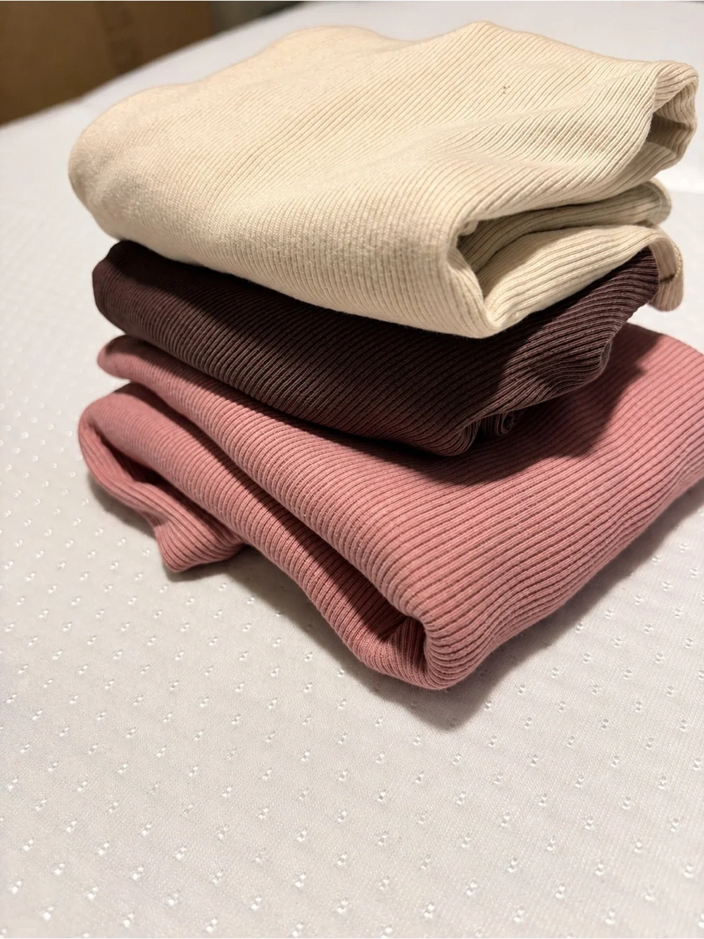 NWT Old Navy Snug Ribbed Crew Neck T-Shirt Bundle – 3 Pack | Size Small | Neutra